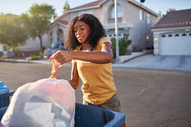 Best Yard Cleanup Services  in Knollwood, IL